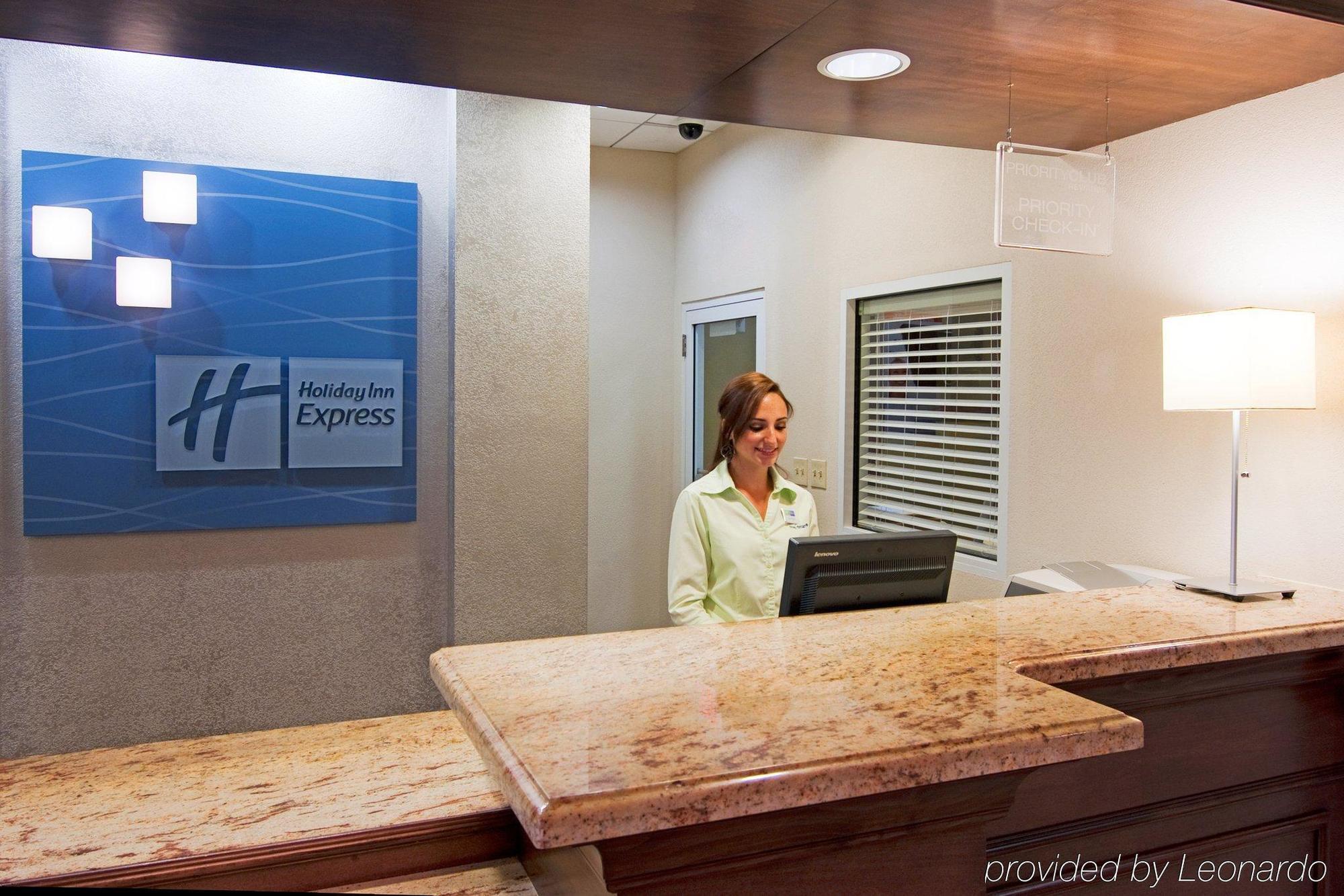 Holiday Inn Express & Suites Miami Kendall By Ihg Country Walk Εσωτερικό φωτογραφία
