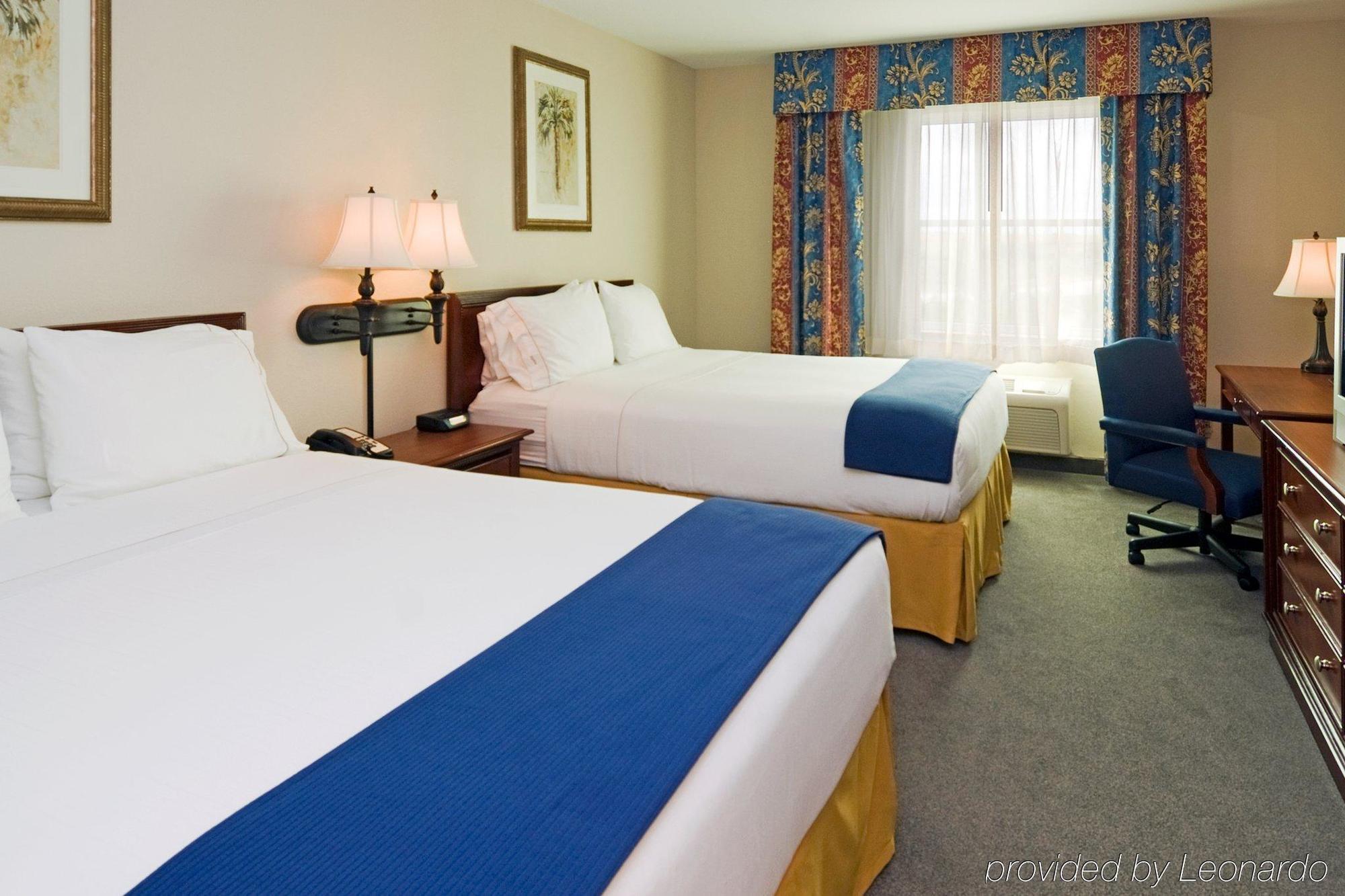 Holiday Inn Express & Suites Miami Kendall By Ihg Country Walk Δωμάτιο φωτογραφία