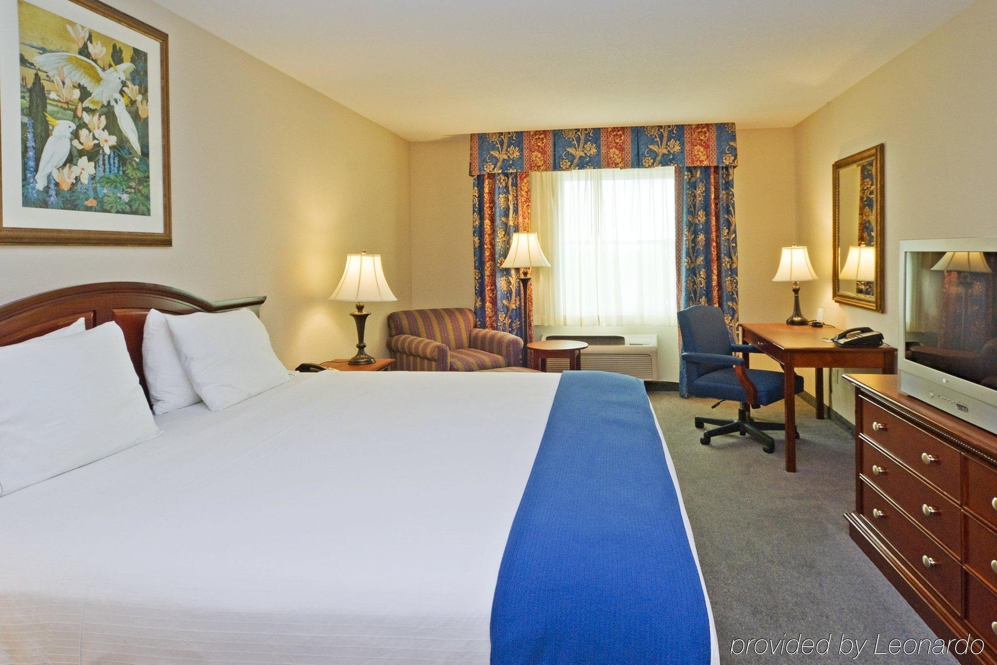 Holiday Inn Express & Suites Miami Kendall By Ihg Country Walk Δωμάτιο φωτογραφία