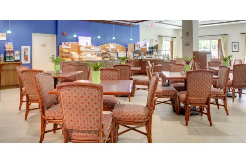 Holiday Inn Express & Suites Miami Kendall By Ihg Country Walk Εξωτερικό φωτογραφία